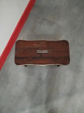 Petite meuble en bois