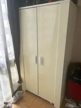 Donne Armoire enfant (très bon état)
