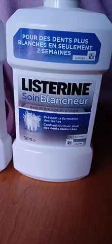2 lotions bains de bouche blancheur Listerine