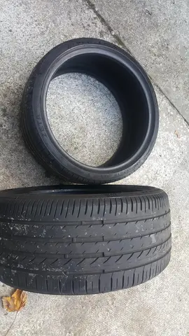pneus 235/35/19