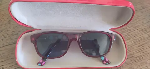 Monture lunettes de soleil enfant et son etui