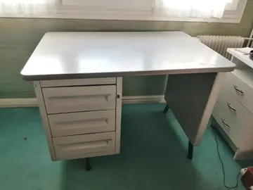 Bureau industriel vintage