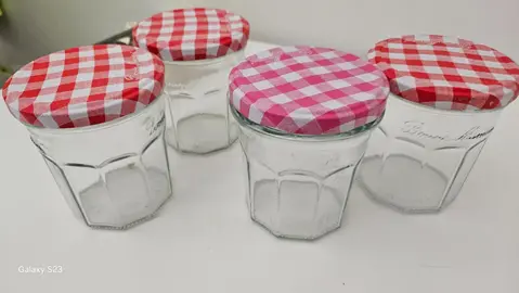 Lot de 4 pots de confiture vide
