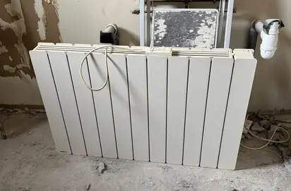 3 radiateurs Noirot 2000 W avec fil pilote Delta Dore pour thermostat, en état de fonctionnement