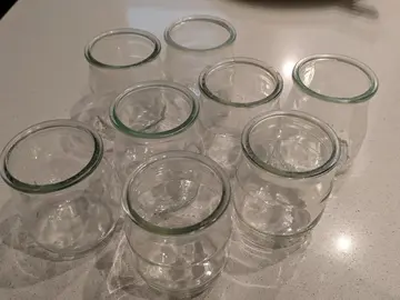 petits pots de yaourt pour DIY