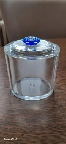 boite ovale pour salle de bain