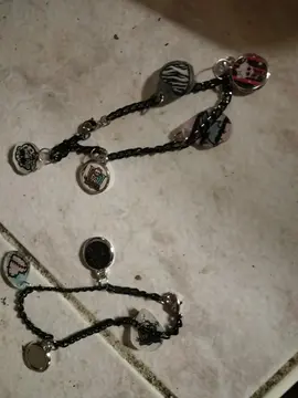 Lot bracelets Monster High