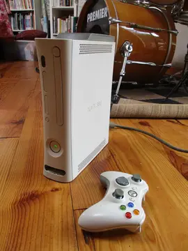 console xbox 360 avec manette