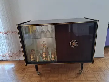 petit buffet en bois