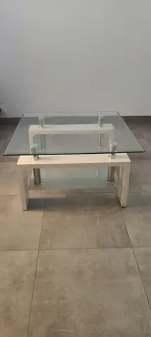 Table de salon en verre