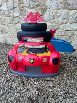 Garage à voiture pour enfant