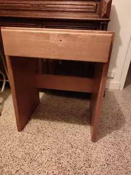 Petit bureau en bois