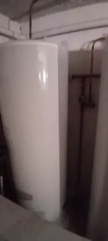 ballon d 'eau chaude de 300 litres