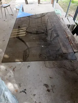 Table en verre