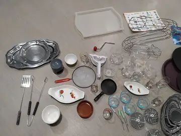 vaisselle et ustensiles de cuisine