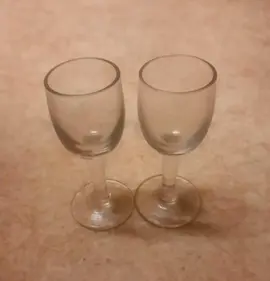 2 Verres à liqueur & digestif 2 cl.