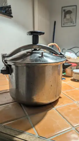 autocuiseur SEB 8 L