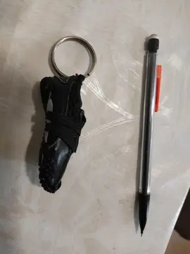 porte clé petite chaussure de foot