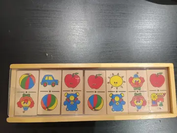 jeu de dominos en bois
