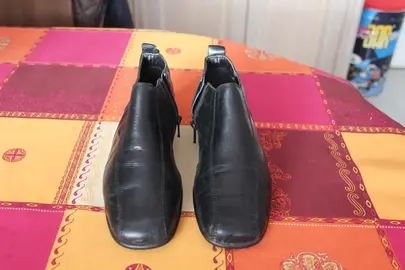 paire de bottines, femme