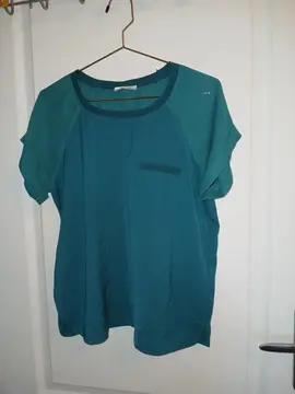 Tee-Shirt vert pour femme. Taille unique