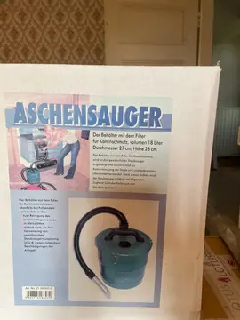 Aspirateur à cendres . Il n'y a pas de moteur, Il se met entre votre aspirateur et les cendres