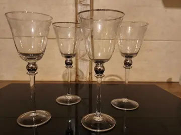 4 verres à pied fantaisie