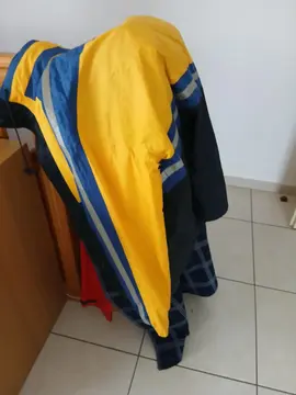 coupe vent imperméable jaune et bleu taille L