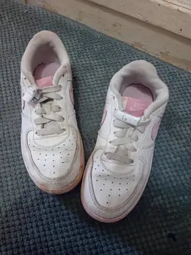 basket nike blanc et rose