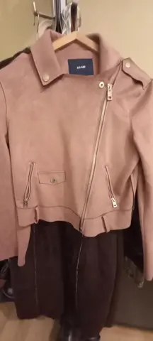 perfecto rose en daim. taille 38