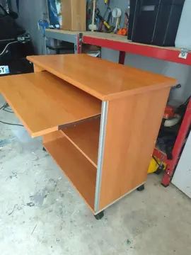 bureau sur roulettes