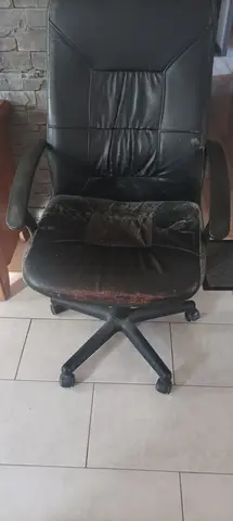 donne fauteuil d'ordinateur