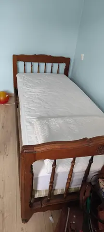 lit bois 1 personne avec sommier et matelas
