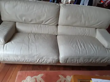 Canapé en cuir et fauteuil