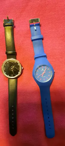 2 montres femme