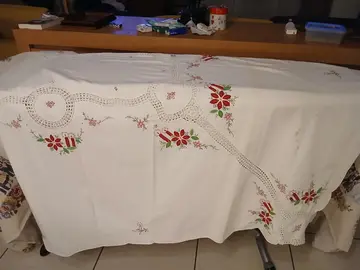 NAPPE DE NOEL BRODEE