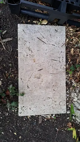 dalles en pierre à récupérer ce mercredi