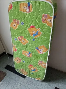matelas lit bébé