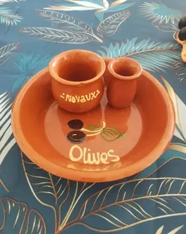 Plat apéritif méditerranéen pour Olives