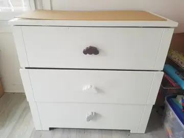 Commode avec planche à langer