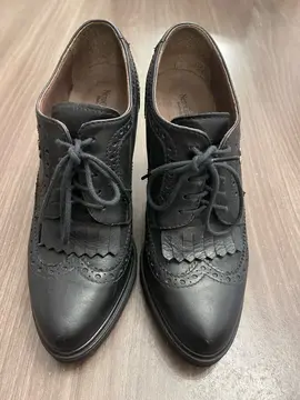 Chaussures femme en cuir en 36