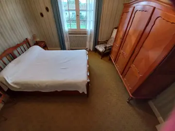 chambre à coucher Louis XV.bon état.