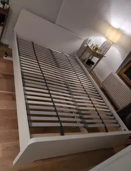 Lit IKEA ASKVOLL 140cm sur 200cm