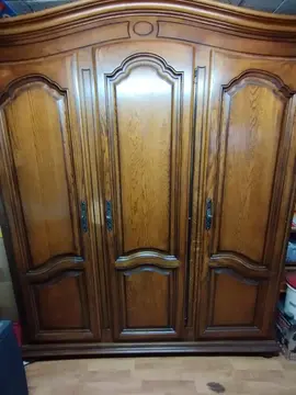 armoire 3 portes chêne massif