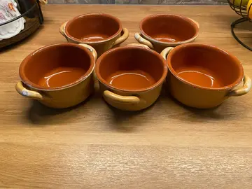 bol à soupe ou gratinée de poussin