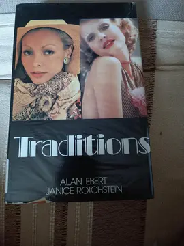 livre intitulé "Traditions" d'Alan Ebert - Janice Rothstein
