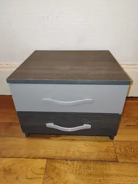 Table de chevet avec 2 tiroirs
