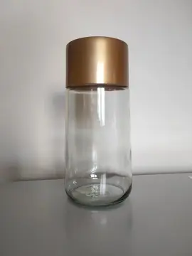 Bocal en verre avec couvercle plastique doré