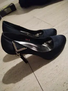 magnifique chaussures bleue marine