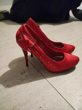 magnifique chaussures rouges t39